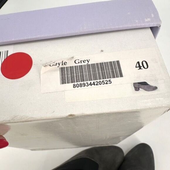 Eric Michael Gayle Women Suede Leather Block Heel Slip On Pumps Gray Size 40 10 - Picture 11 of 11